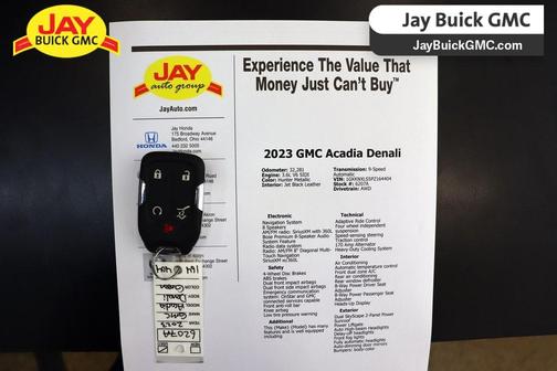 2023 GMC Acadia Denali