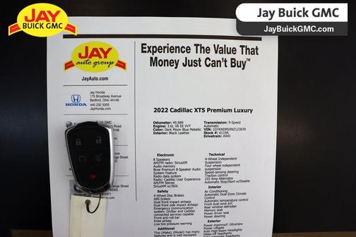 2022 Cadillac XT5 Premium Luxury