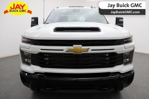 2024 Chevrolet Silverado 2500 Custom