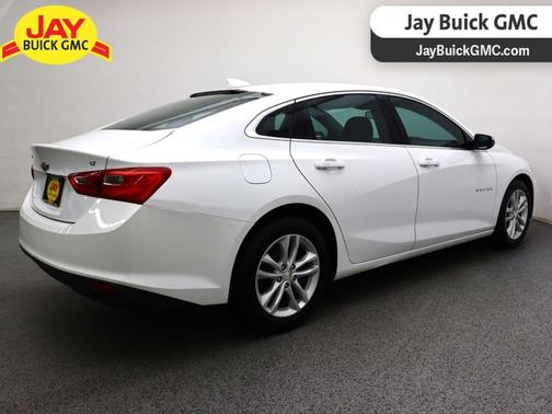 Summit White 2016 Chevrolet Malibu 1LT