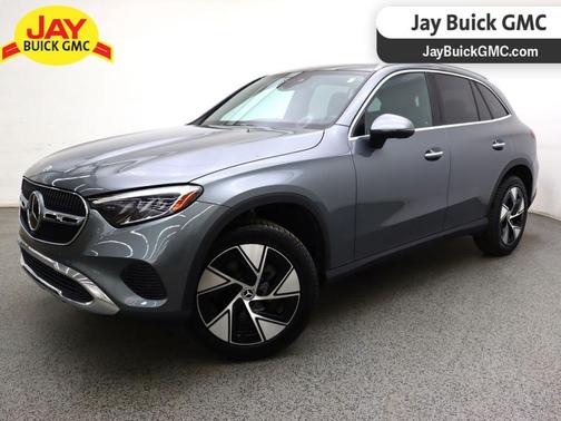 Graphite Gray Metallic 2023 Mercedes-Benz GLC 300 Base 4MATIC