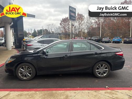 2015 Toyota Camry SE