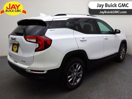 Summit White 2022 GMC Terrain SLT