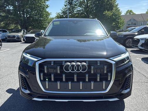 2025 Audi Q7 Premium 45 TFSI quattro Tiptronic