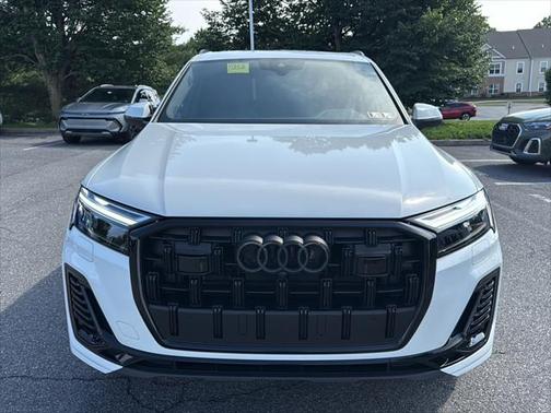 2025 Audi Q7 Premium Plus 45 TFSI quattro Tiptronic