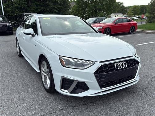 2024 Audi A4 Premium Plus 45 TFSI S line quattro S tronic