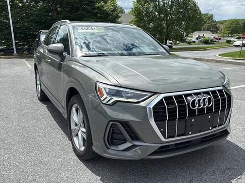 2020 Audi Q3 Premium Plus 45 TFSI S line quattro Tiptronic