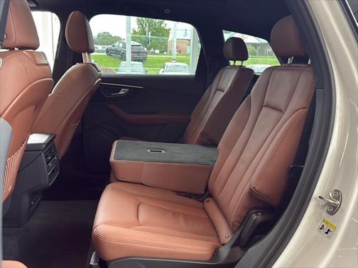 2023 Audi Q7 Premium 45 TFSI quattro Tiptronic