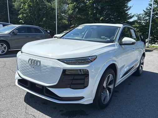 2025 Audi Q6 e-tron Premium Plus quattro
