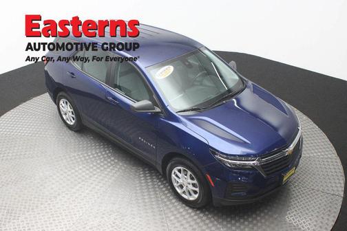 Blue Glow Metallic 2022 Chevrolet Equinox LS