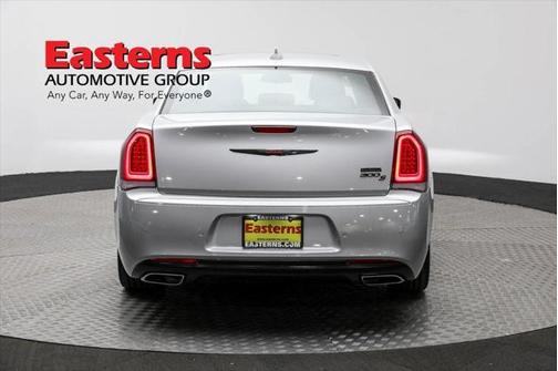 2022 Chrysler 300 S