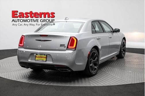 2022 Chrysler 300 S