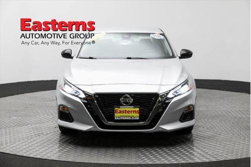 2022 Nissan Altima SR FWD