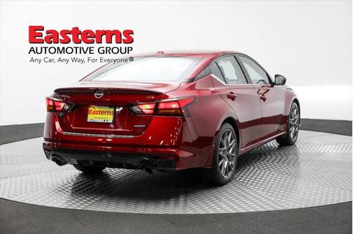 2023 Nissan Altima SR VC-Turbo FWD