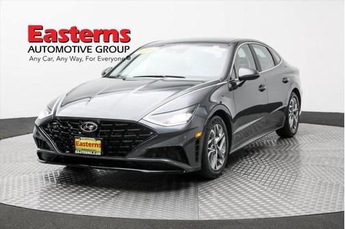 2022 Hyundai SONATA SEL