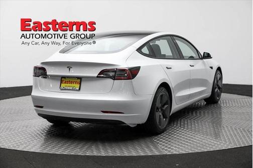 2022 Tesla Model 3 Standard Range