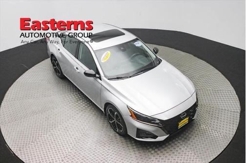 2023 Nissan Altima SR FWD