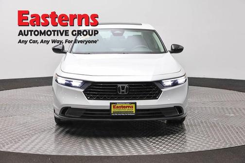 Platinum White Pearl 2025 Honda Accord SE