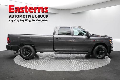 2025 RAM 2500 Tradesman Crew Cab 4x2 8' Box