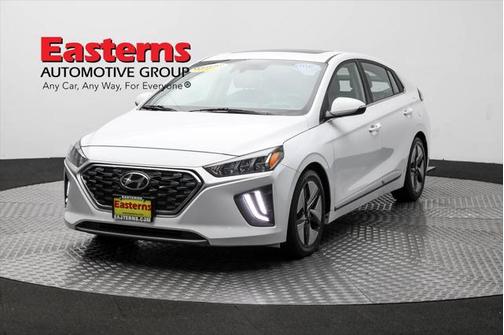 2022 Hyundai IONIQ Hybrid SEL