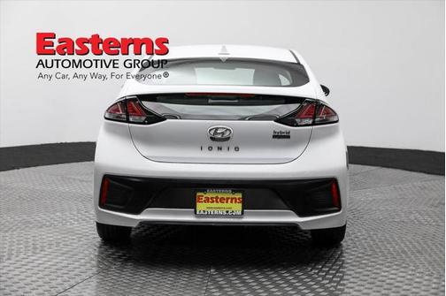 2022 Hyundai IONIQ Hybrid SEL