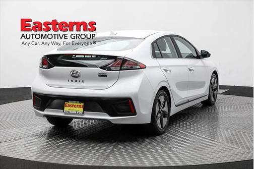 2022 Hyundai IONIQ Hybrid SEL