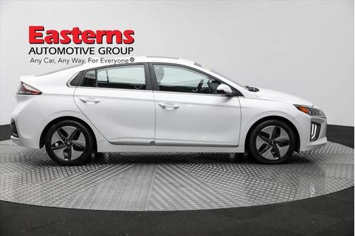 2022 Hyundai IONIQ Hybrid SEL
