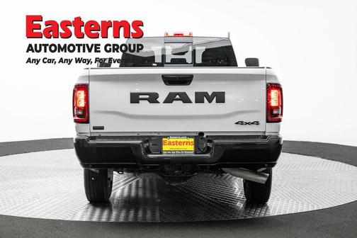 2025 RAM 2500 Tradesman Crew Cab 4x4 8' Box