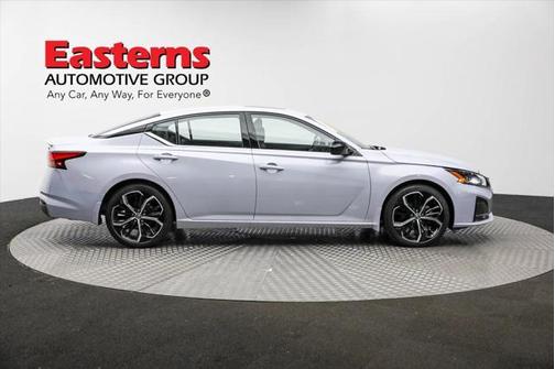 2023 Nissan Altima SR FWD