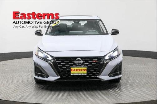 2023 Nissan Altima SR FWD
