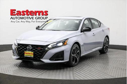 2023 Nissan Altima SR FWD