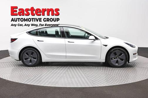 Pearl White Multi-Coat 2021 Tesla Model 3 Standard Range Plus