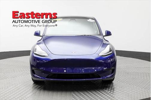 2022 Tesla Model Y Long Range Dual Motor All-Wheel Drive