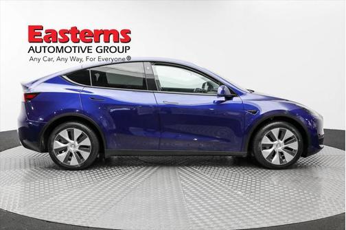 2022 Tesla Model Y Long Range Dual Motor All-Wheel Drive