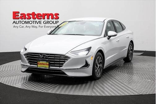 2022 Hyundai SONATA Hybrid Base