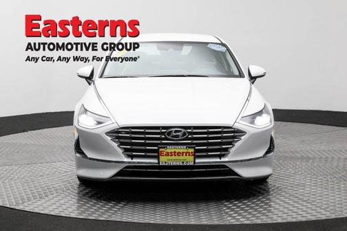 2022 Hyundai SONATA Hybrid Base