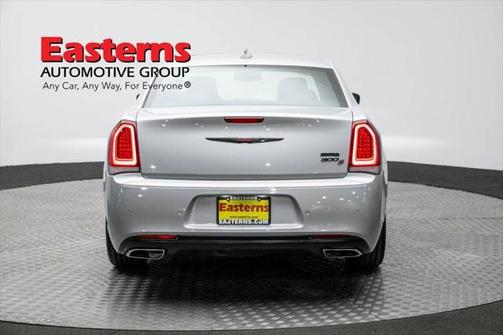 2022 Chrysler 300 S