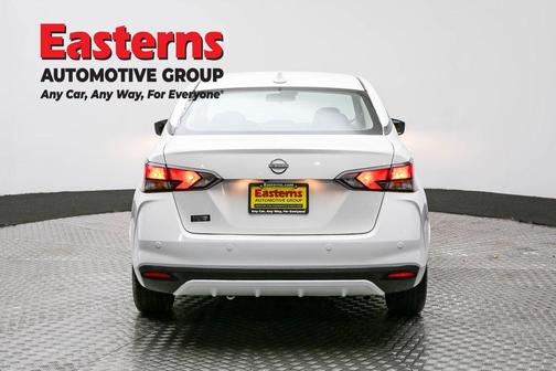 2023 Nissan Versa 1.6 SV