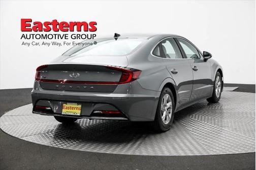2022 Hyundai SONATA SE