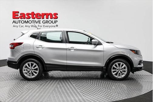2022 Nissan Rogue Sport S