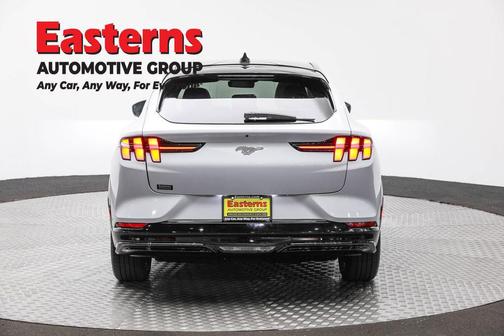 2022 Ford Mustang Mach-E Premium