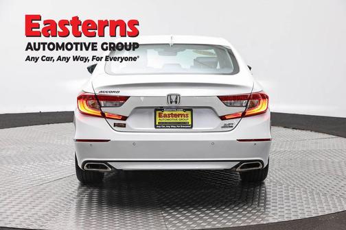 Platinum White Pearl 2021 Honda Accord Touring 2.0T