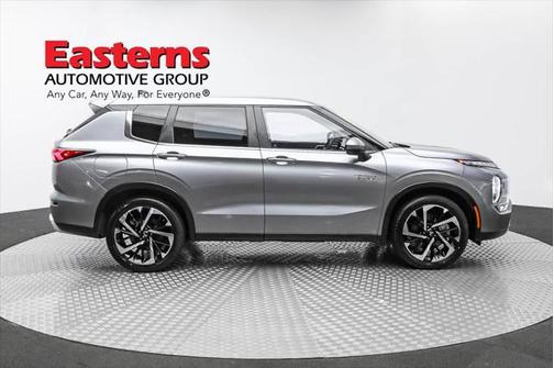 2023 Mitsubishi Outlander PHEV SE S-AWC