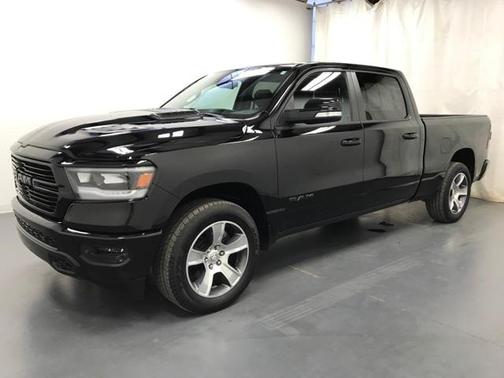 Photo 5 of 32 of 2020 RAM 1500 Rebel
