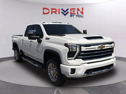 Summit White 2026 Chevrolet Silverado 2500 LTZ