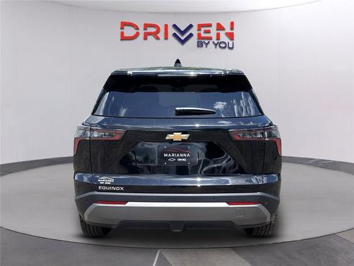 Mosaic Black Metallic 2026 Chevrolet Equinox 1LT