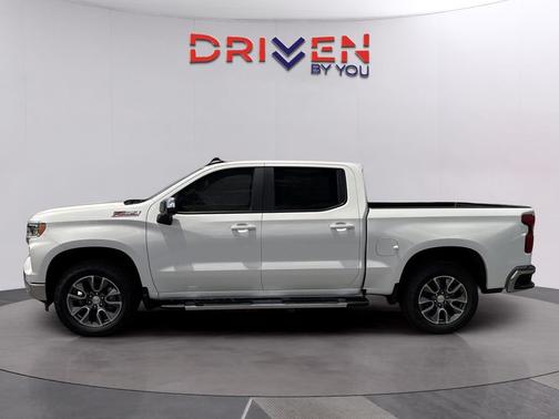 Summit White 2026 Chevrolet Silverado 1500 LT