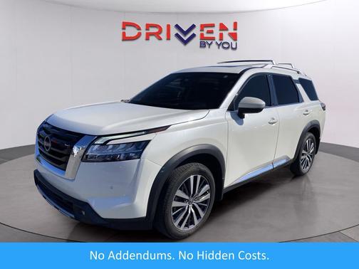 2022 Nissan Pathfinder Platinum 2WD