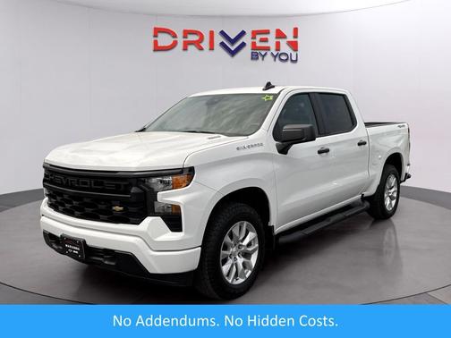 Summit White 2026 Chevrolet Silverado 1500 Custom