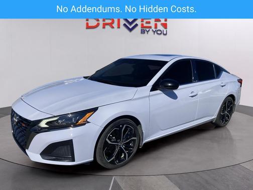 2023 Nissan Altima SR FWD